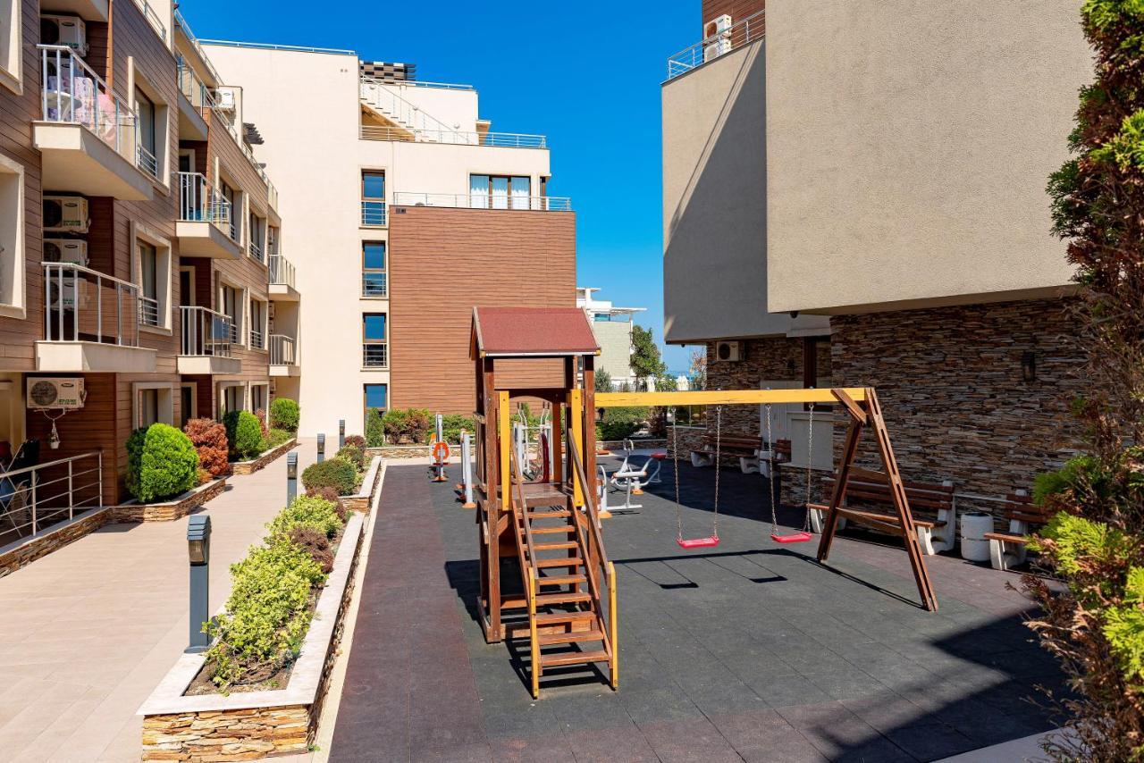 Menada Horyzont Apartments Sosopol Exterior foto