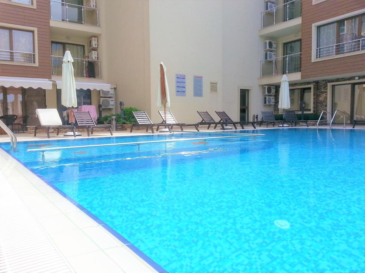 Menada Horyzont Apartments Sosopol Exterior foto