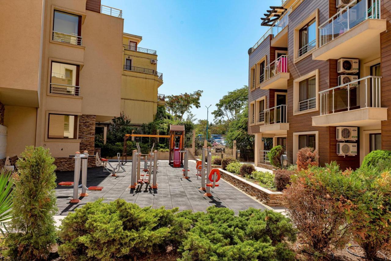 Menada Horyzont Apartments Sosopol Exterior foto