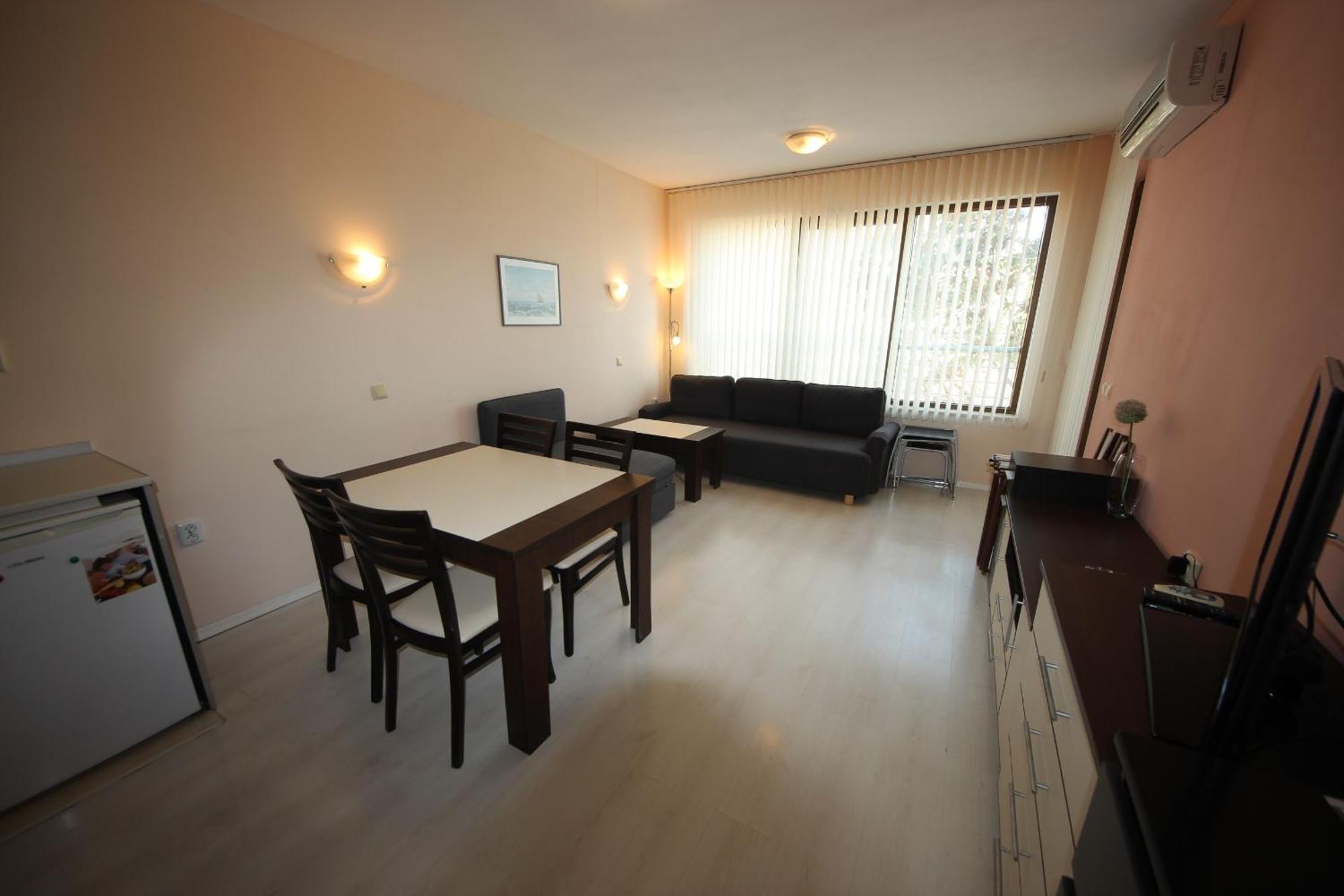 Menada Horyzont Apartments Sosopol Zimmer foto